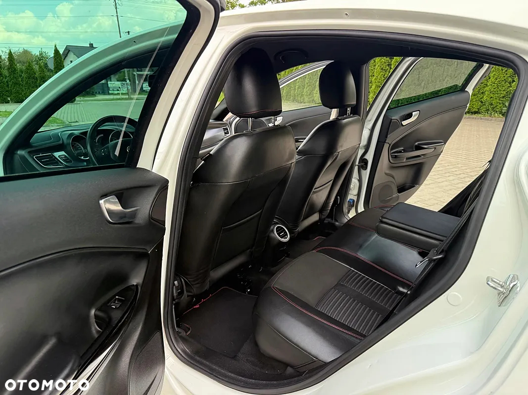 Alfa Romeo Giulietta 1.4 TB MultiAir Exclusive - 17