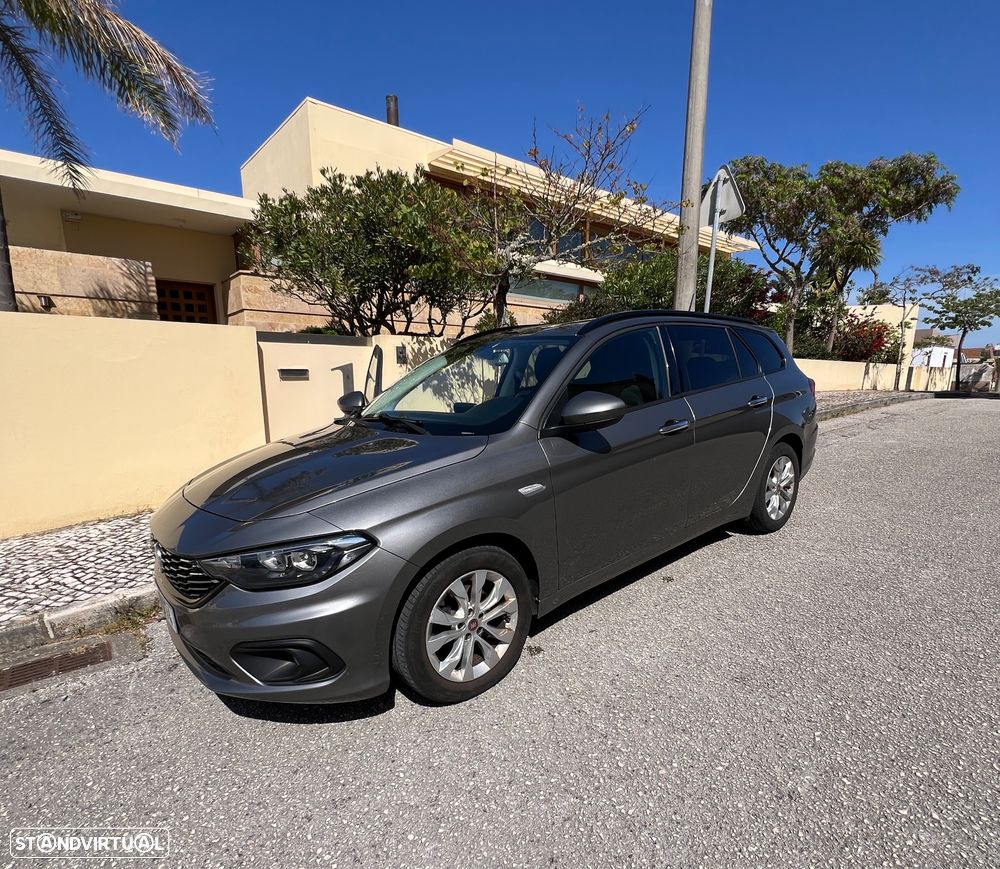 Fiat Tipo Station Wagon 1.3 M-Jet Lounge Tech J17 - 10