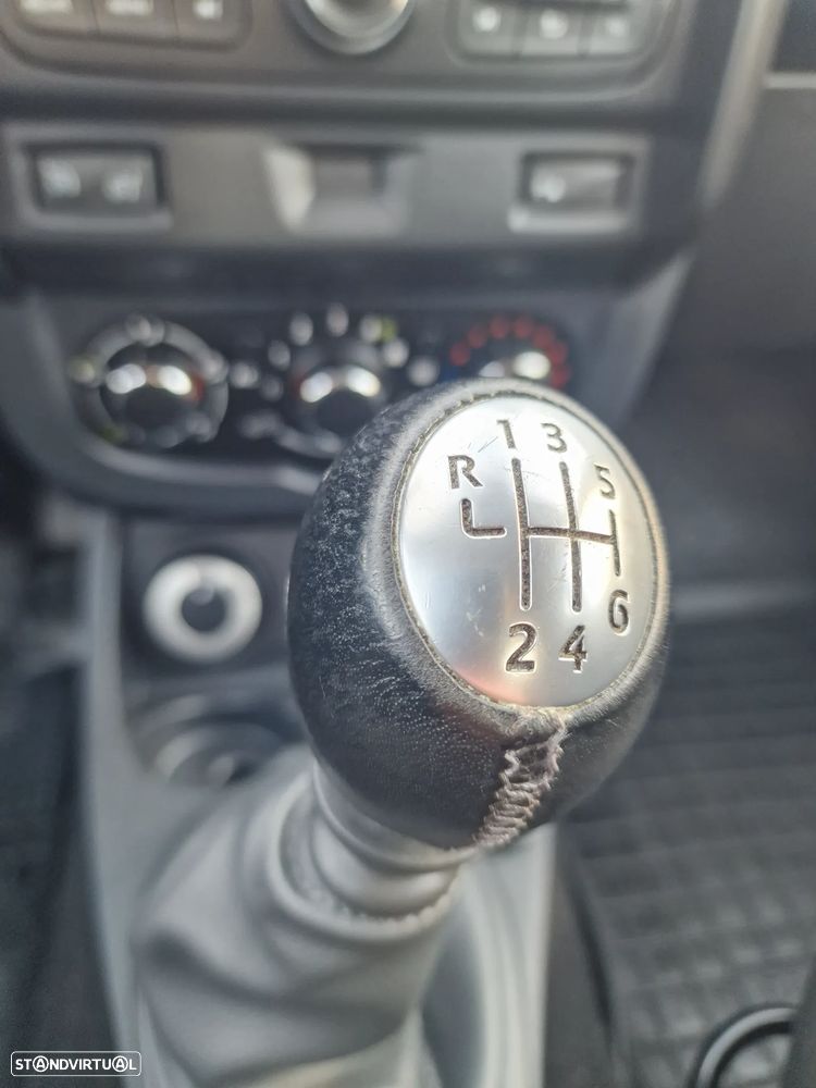Dacia Duster dCi 110 FAP 4x4 Laureate - 16