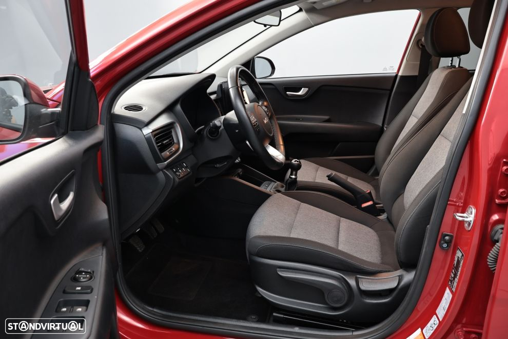 Kia Stonic 1.2 Dynamic - 24