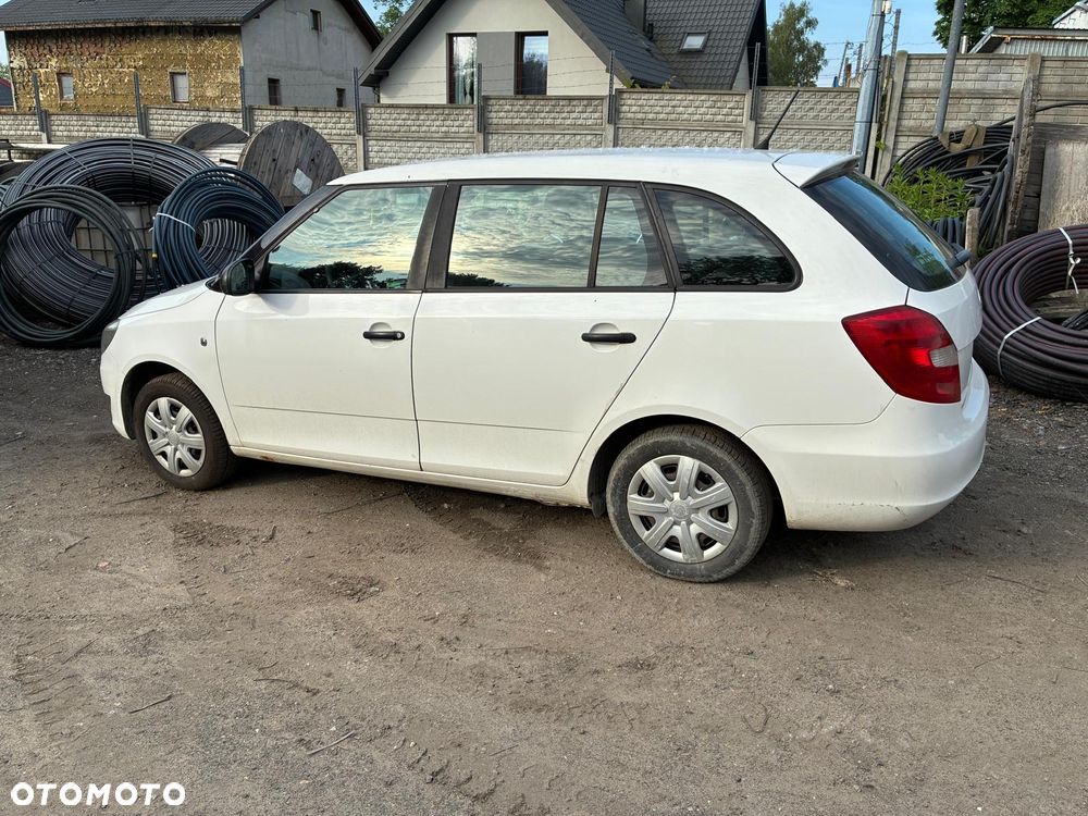 Skoda Fabia 1.4 16V Active - 6