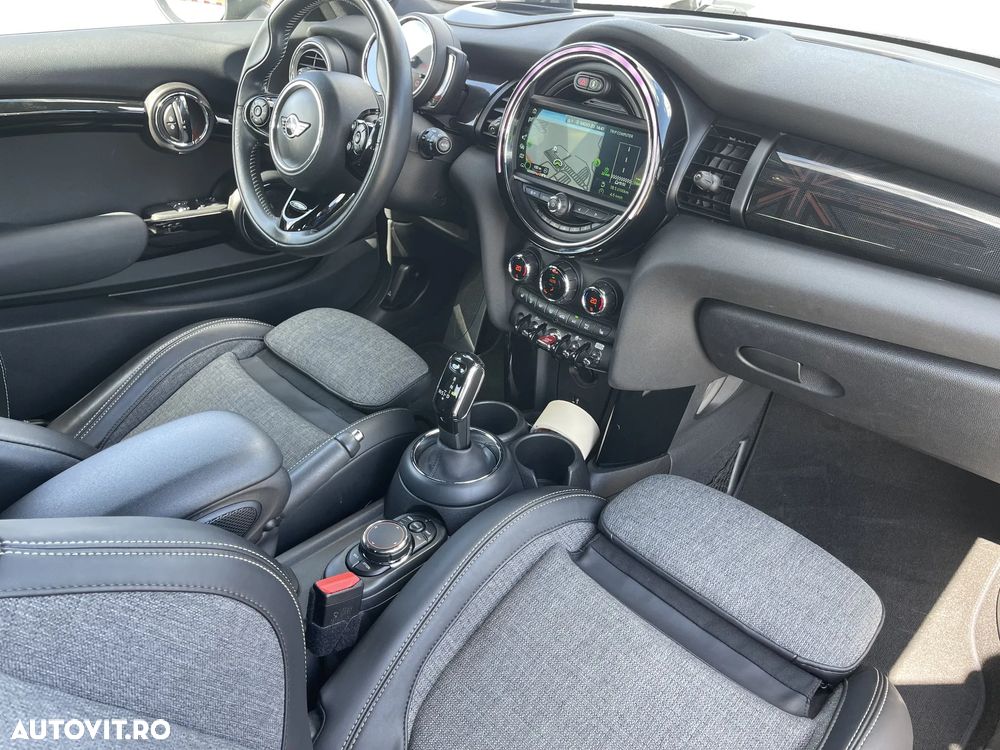Mini Cooper SD AT - 32