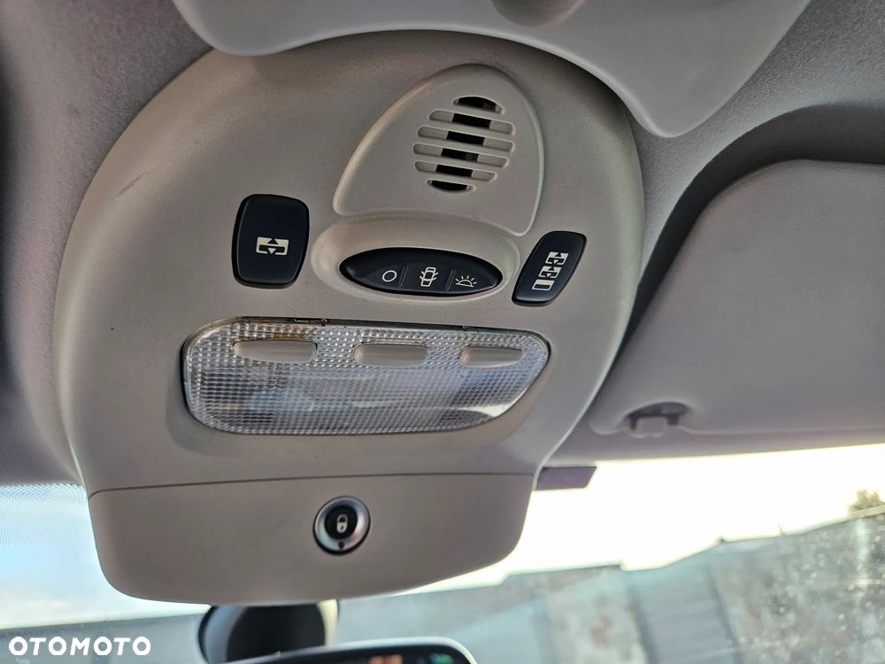 Lancia Phedra 2.2JTD 16V Emblema - 16