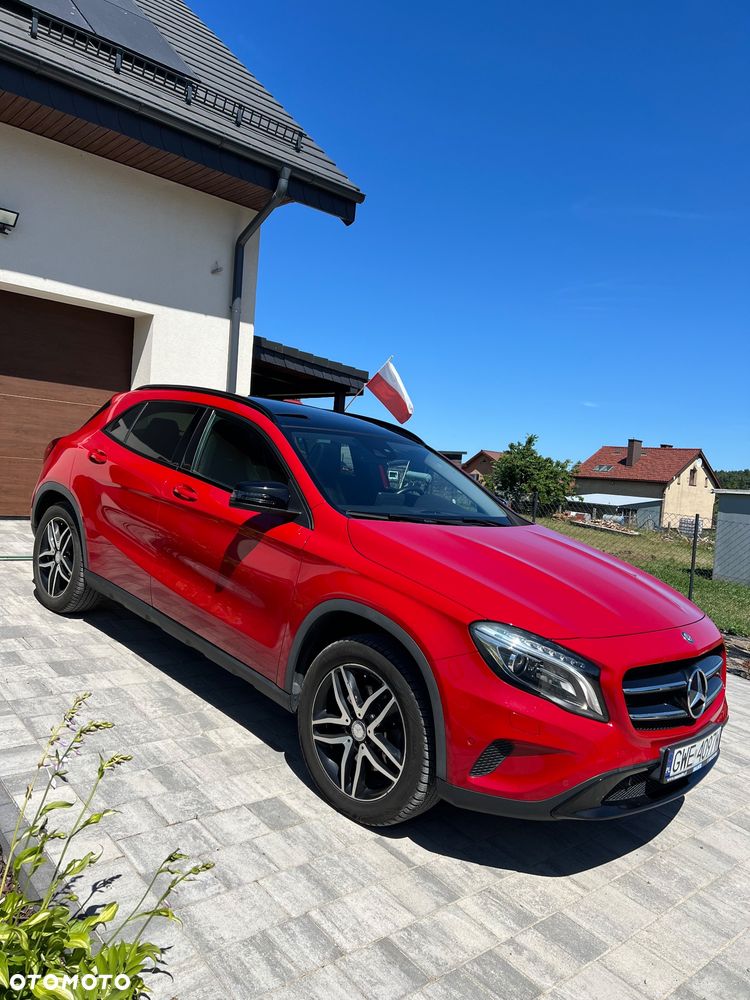 Mercedes-Benz GLA 250 4-Matic - 7