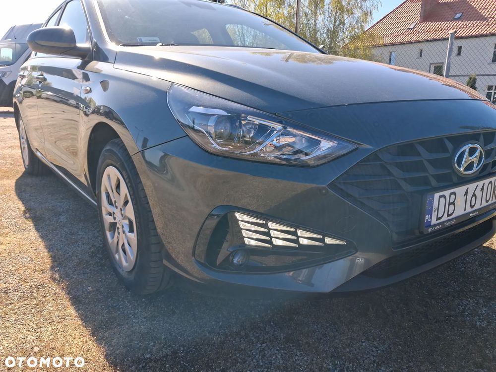 Hyundai i30 1.5 DPI Classic + - 26