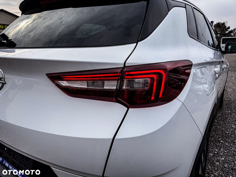 Opel Grandland X 1.2 Start/Stop Business Elegance - 11