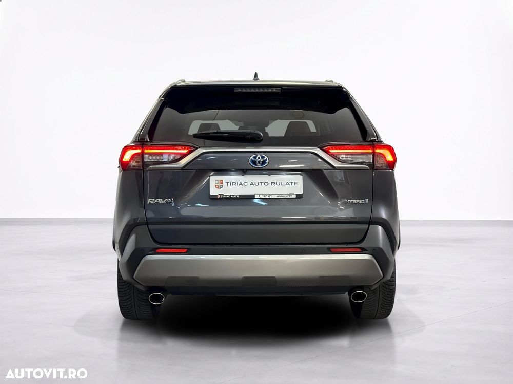Toyota RAV4 - 6