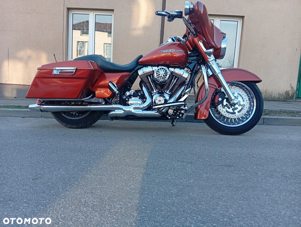 Harley-Davidson Touring Street Glide - 8