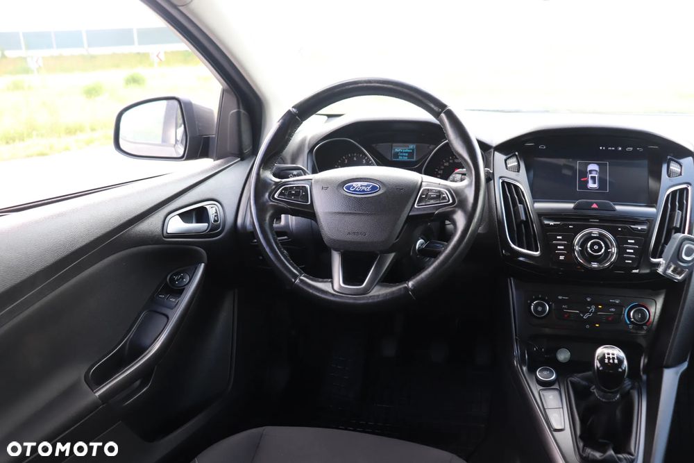 Ford Focus 1.0 EcoBoost 99g Trend - 21