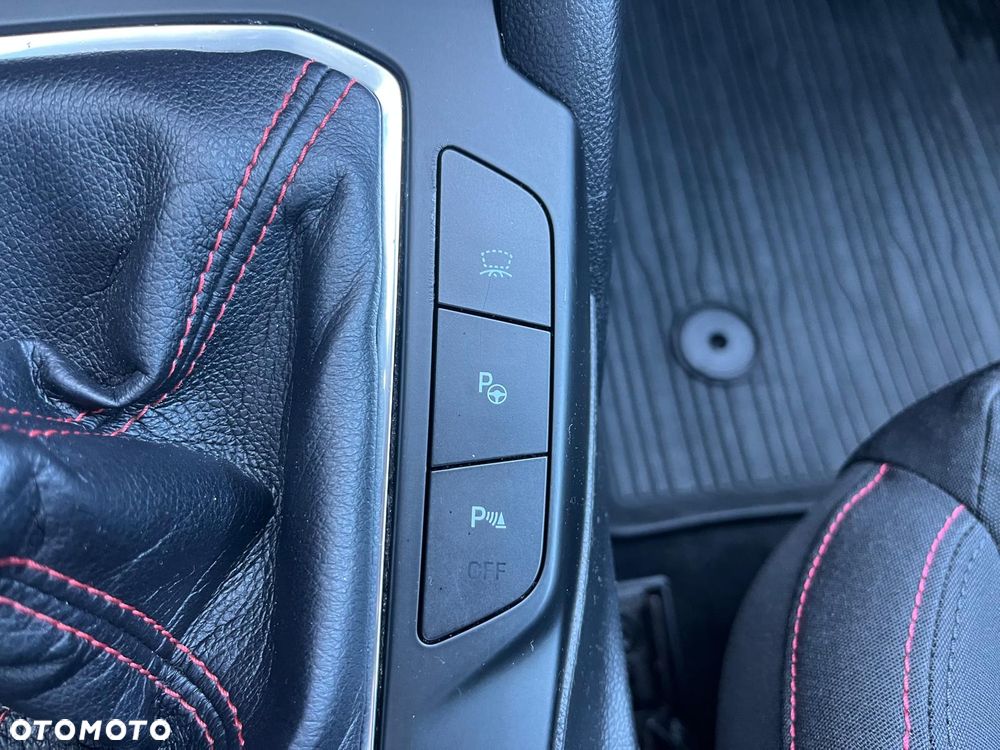 Ford Focus 1.0 EcoBoost ST-Line Business - 13