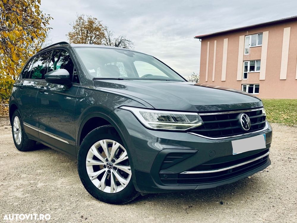 Volkswagen Tiguan - 2
