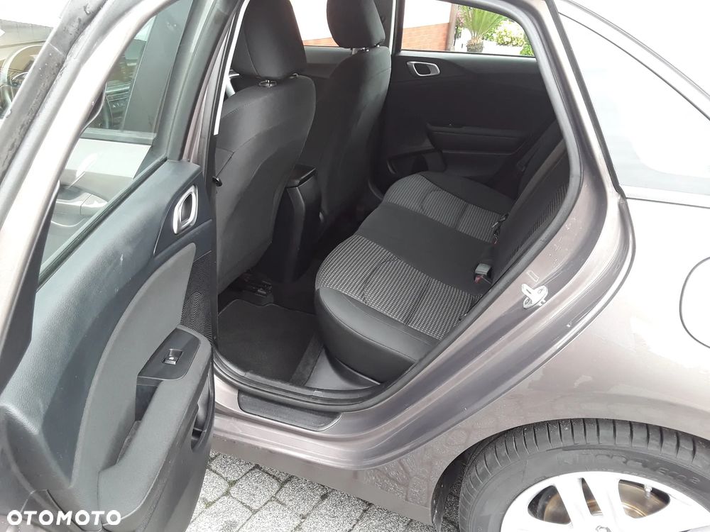 Kia Ceed 1.4 M - 7