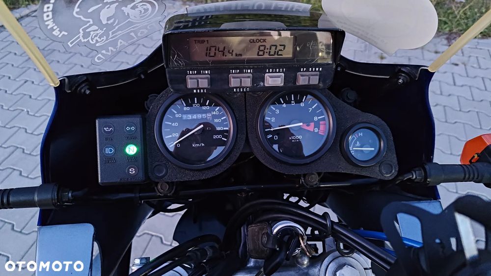 Honda XRV - 9