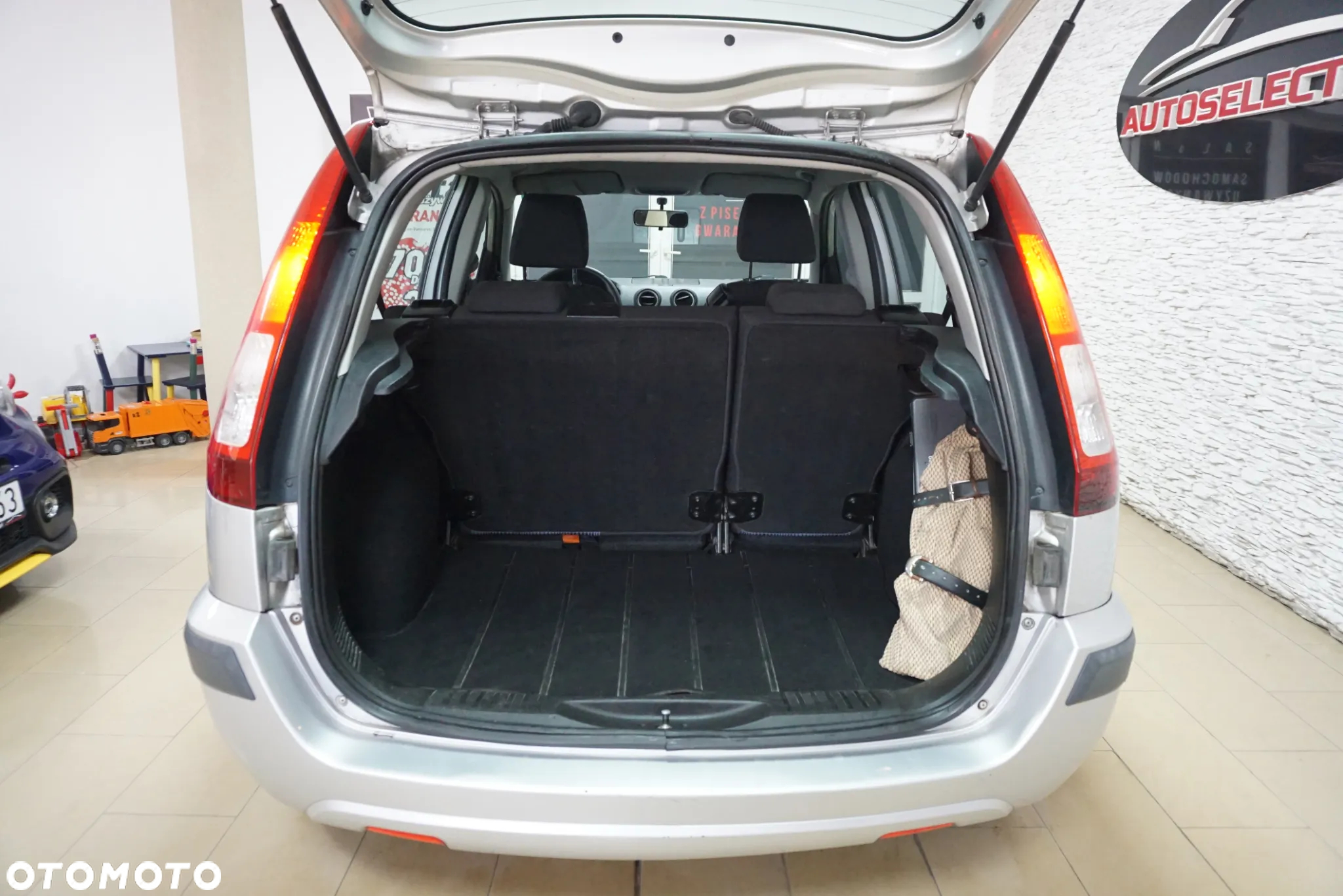 Ford Fusion 1.4 Ambiente - 8
