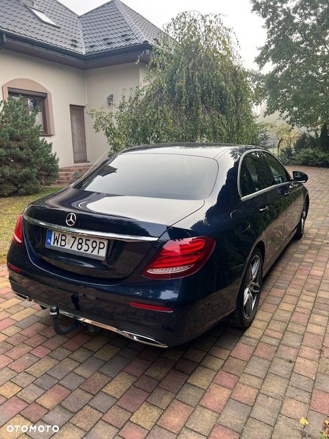 Mercedes-Benz Klasa E 220 d 9G-TRONIC - 4