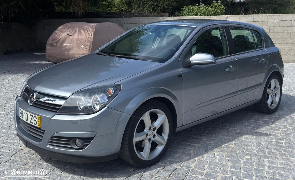 Opel Astra 1.7 CDTI Cosmo M5 - 1
