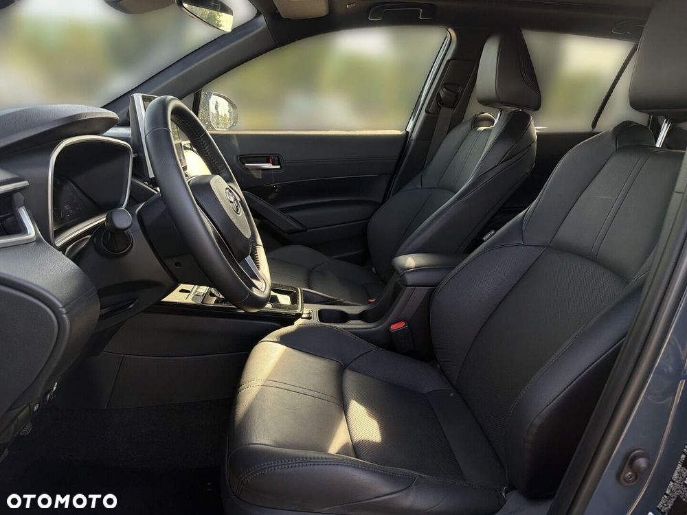 Toyota Corolla Cross - 16