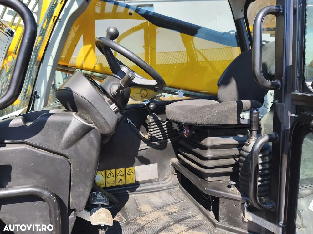 JCB 535-125(653) - 9