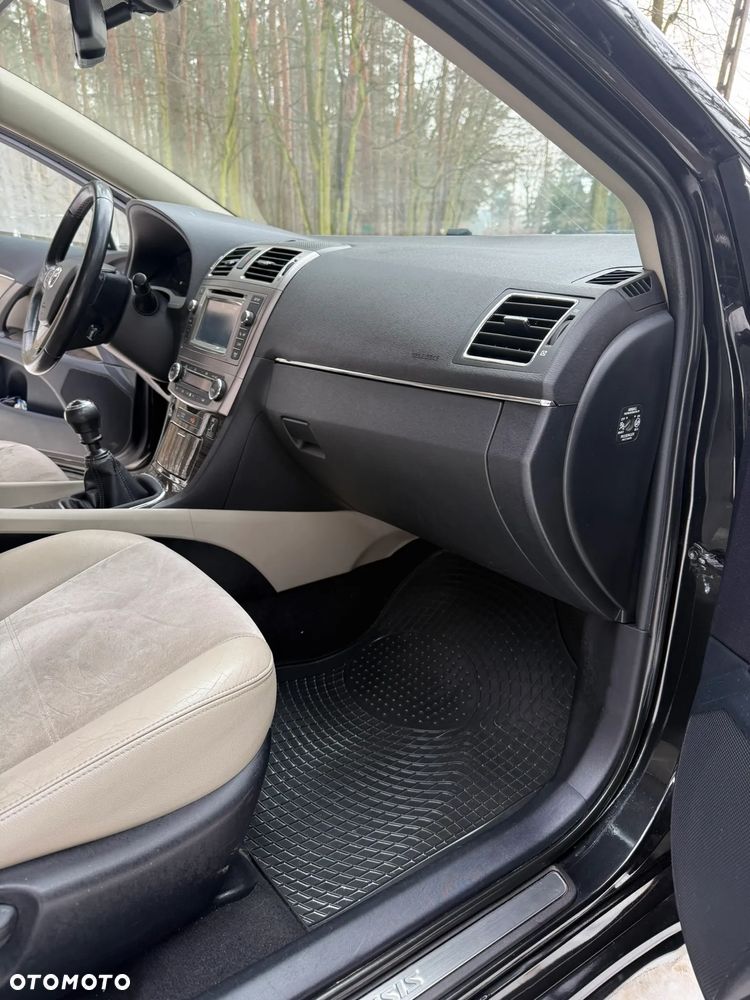 Toyota Avensis 2.2 D-4D Premium - 21