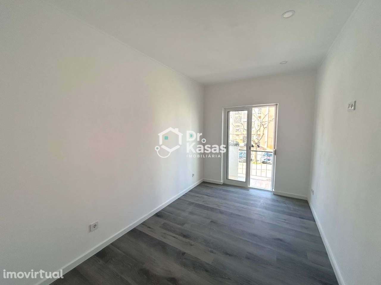 Apartamento T2 Renovado na Baixa da Banheira - Grande imagem: 4/29