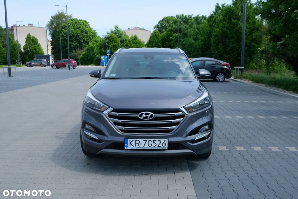 Hyundai Tucson 1.7 CRDI BlueDrive Style 2WD - 5