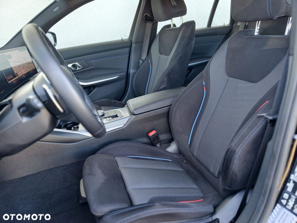 BMW Seria 3 330i xDrive M Sport - 10