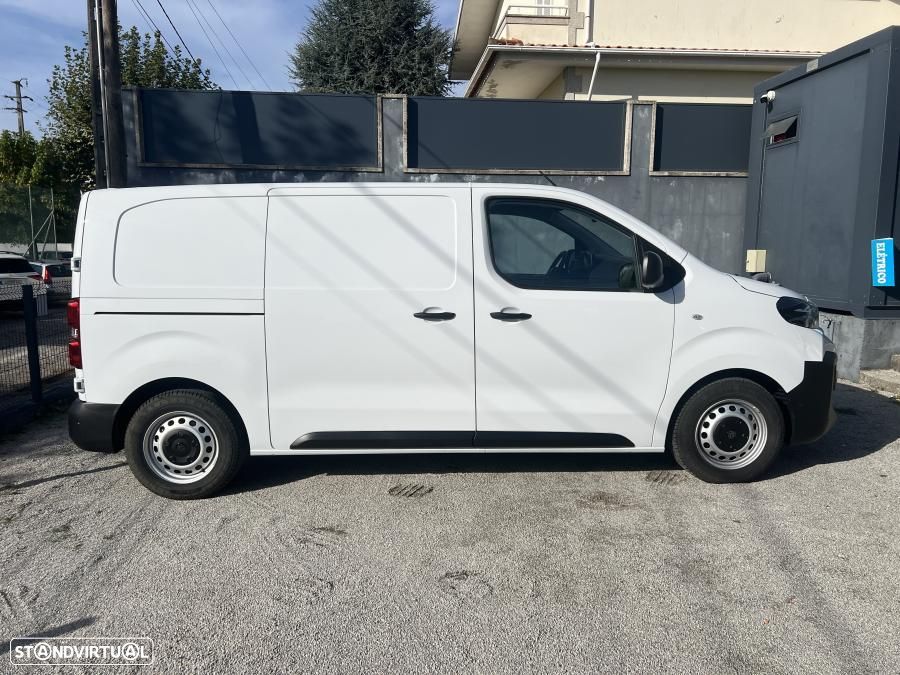 Peugeot e-Expert Cargo M 75KWH - 7