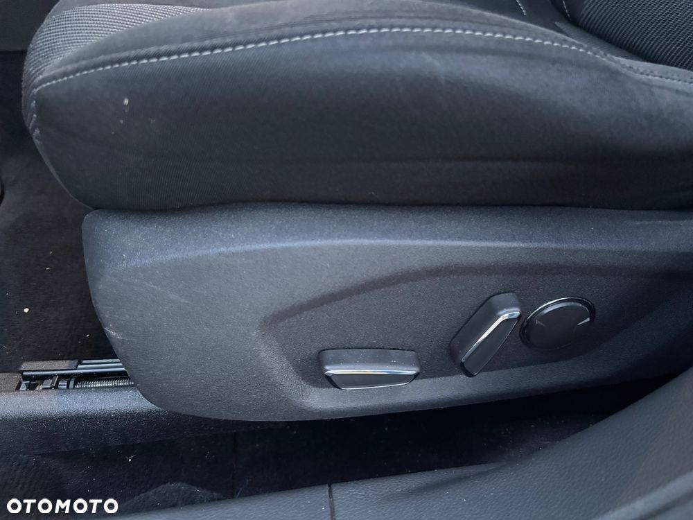 Ford Mondeo 2.0 TDCi Gold Edition PowerShift - 9