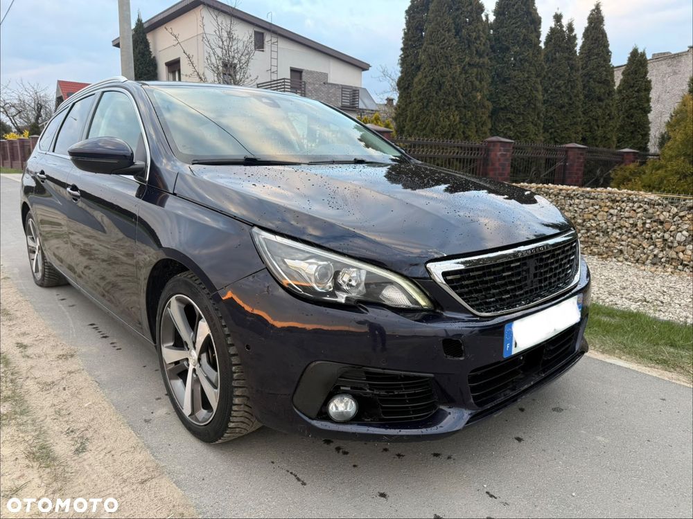 Peugeot 308 PureTech 130 GPF EAT8 Stop & Start Allure - 1