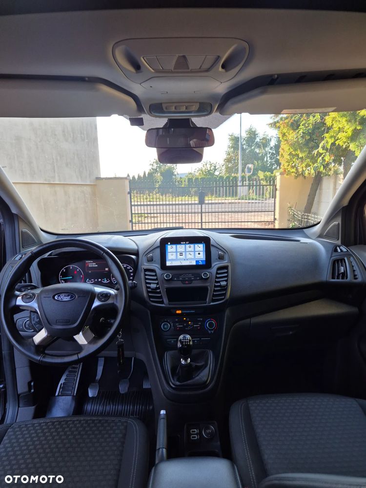 Ford Transit Connect - 13
