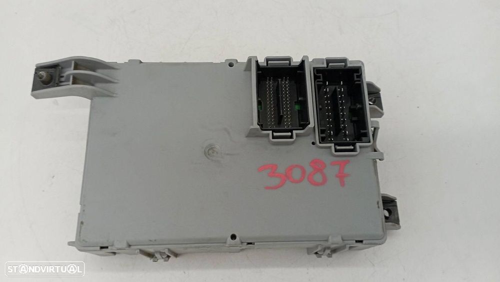 CAIXA DE RELES FUSÍVEIS FIAT GRANDE PUNTO 199 - 1