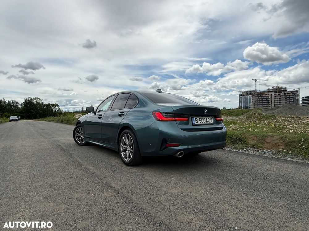 BMW Seria 3 320i GT Aut. Luxury Line - 6