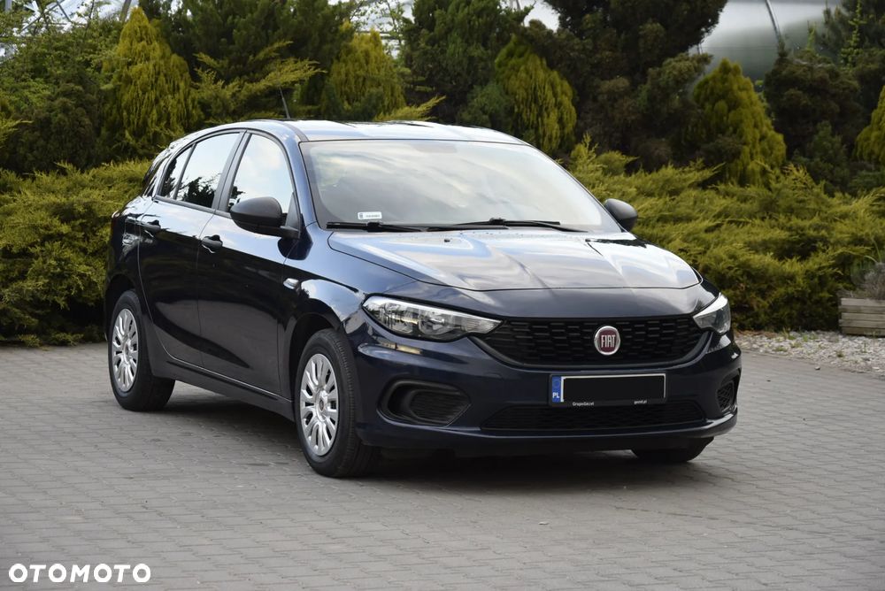 Fiat Tipo - 12