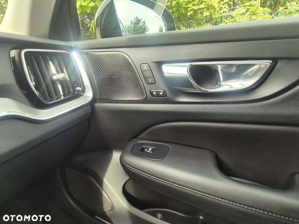 Volvo V60 B4 D Plus Dark - 14