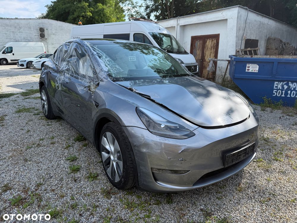 Tesla Model Y 79kWh Long Range Premium AWD - 8