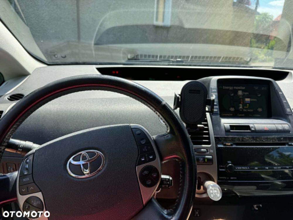 Toyota Prius 1.5 VVT-i Sol - 2