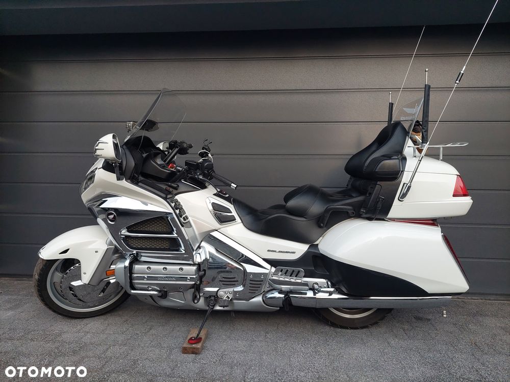 Honda GL - 6