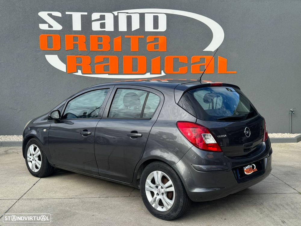 Opel Corsa 1.2 Cosmo 111 - 11