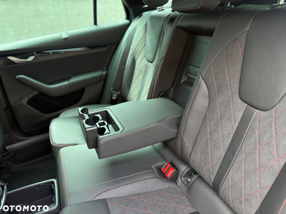 Skoda Octavia 2.0 TSI RS DSG - 31