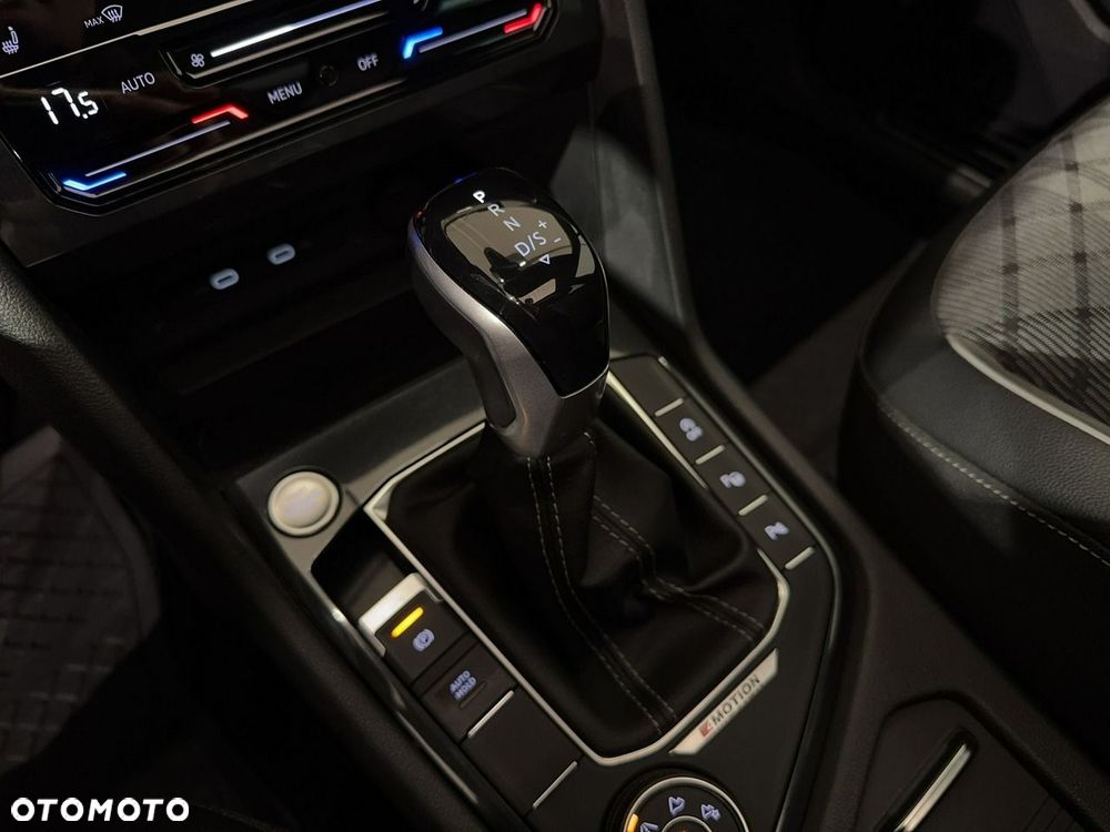Volkswagen Tiguan - 35