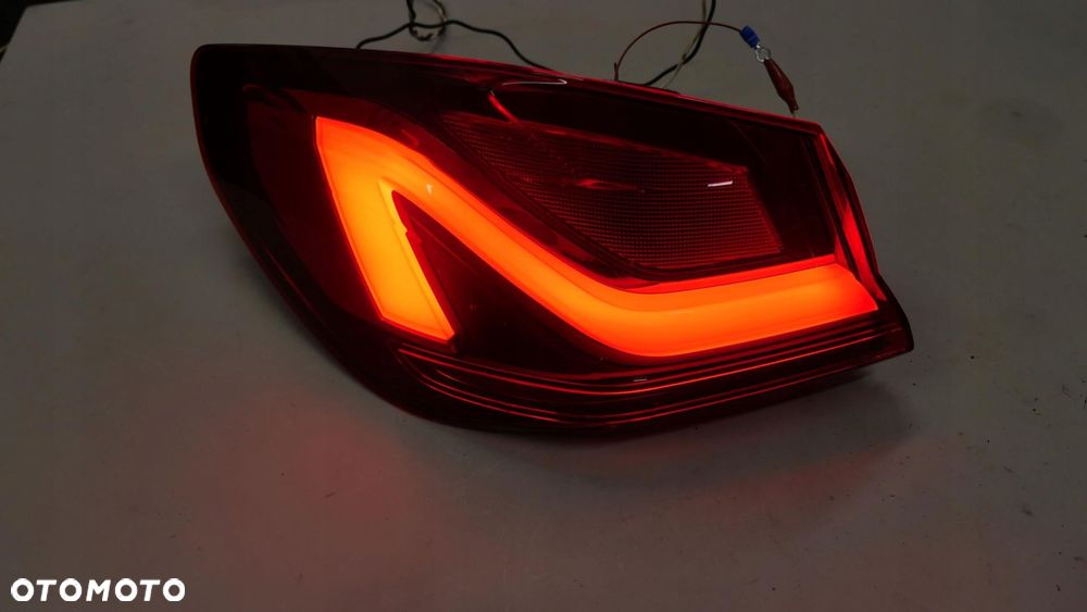 bmw f40 lampa lewy tył lewa tylna w błotnik w klapę 7450643 7450651 - 7