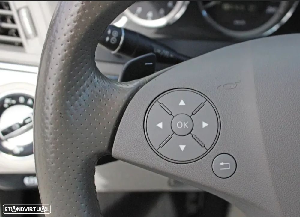 Mercedes-Benz E 250 CGi Elegance BlueEfficiency - 11