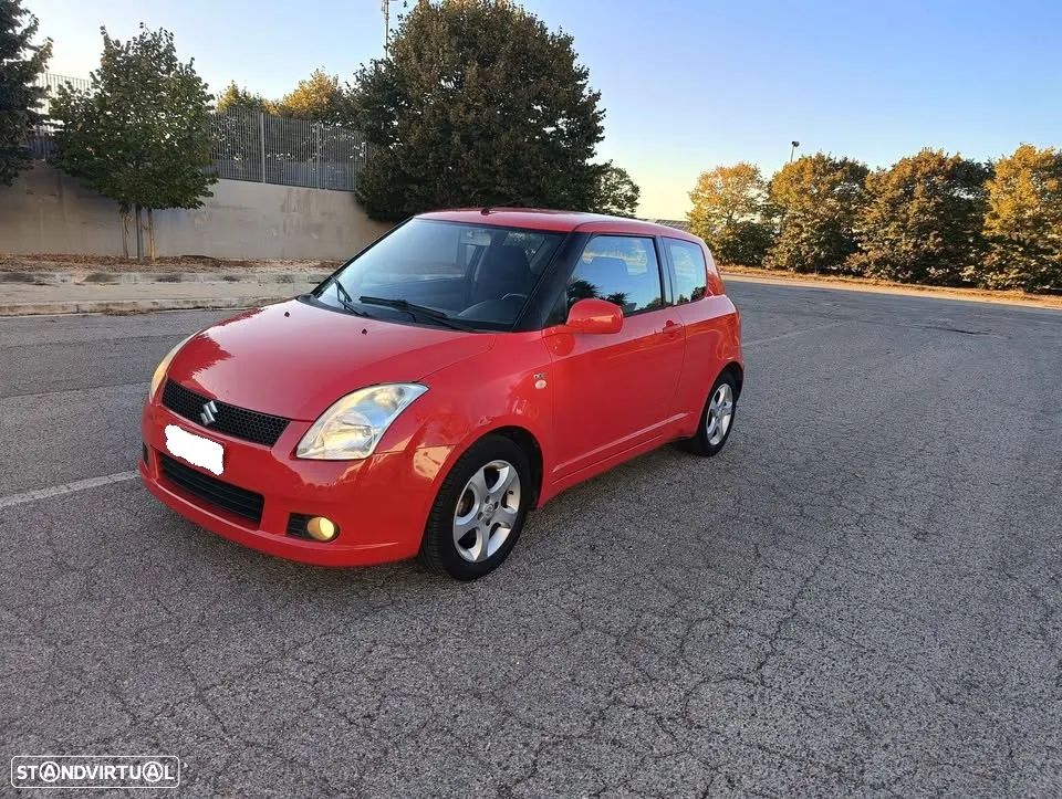 Suzuki Swift 1.3 DDiS GLX - 1