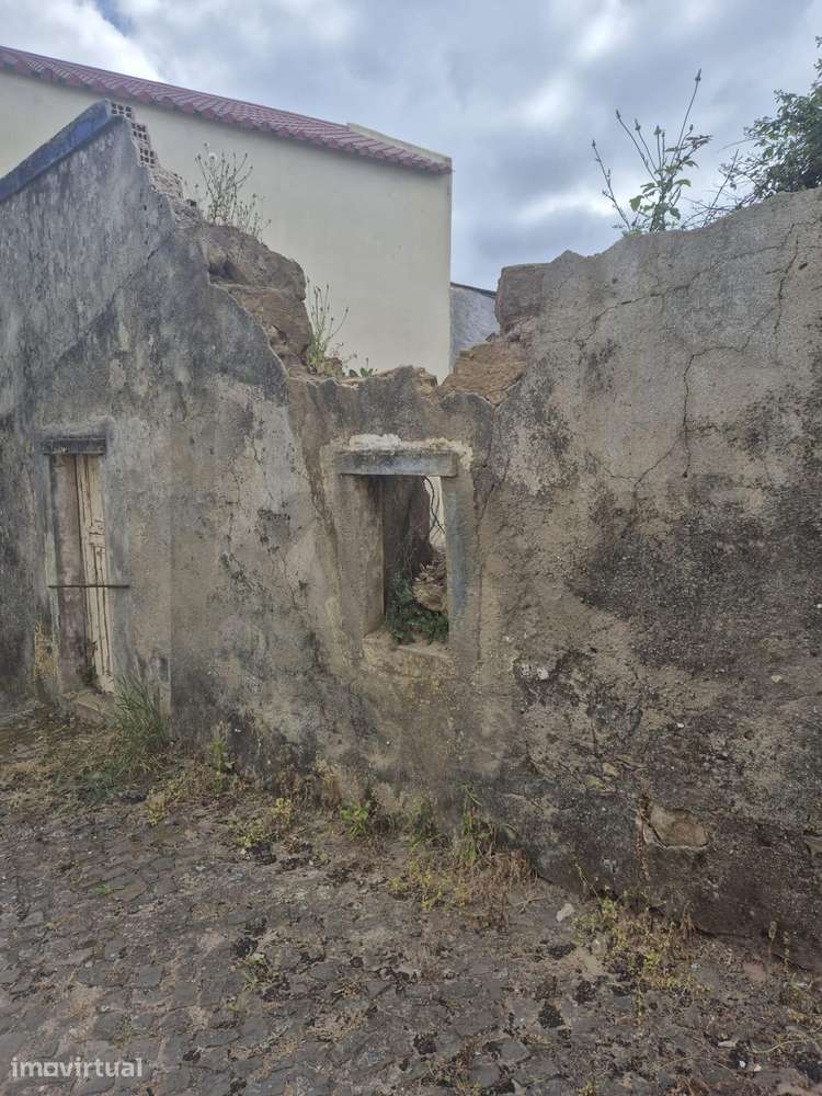 Ruína com projeto aprovado em Vila Pouca, Mafra - Grande imagem: 2/6