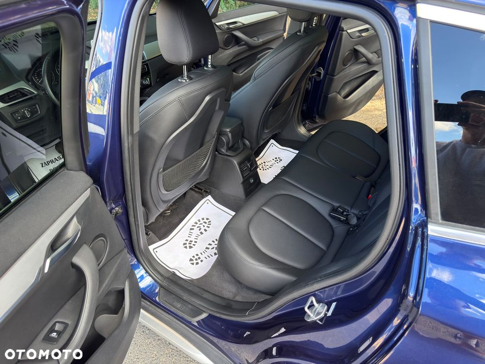 BMW X1 xDrive25i GPF xLine - 27