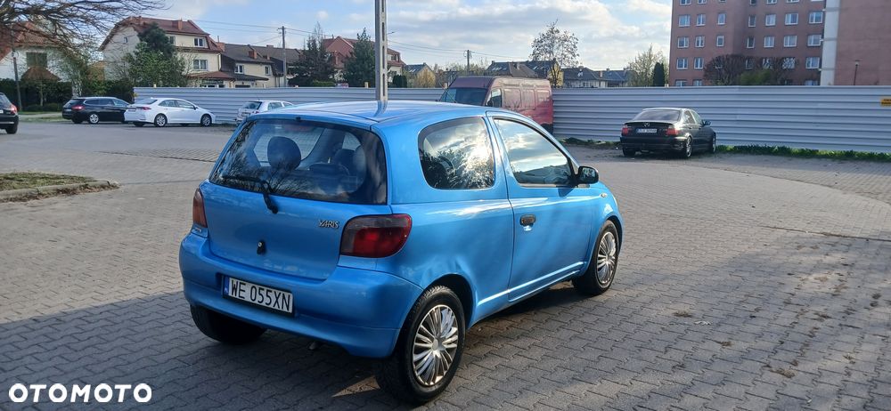 Toyota Yaris 1.0 Luna - 6