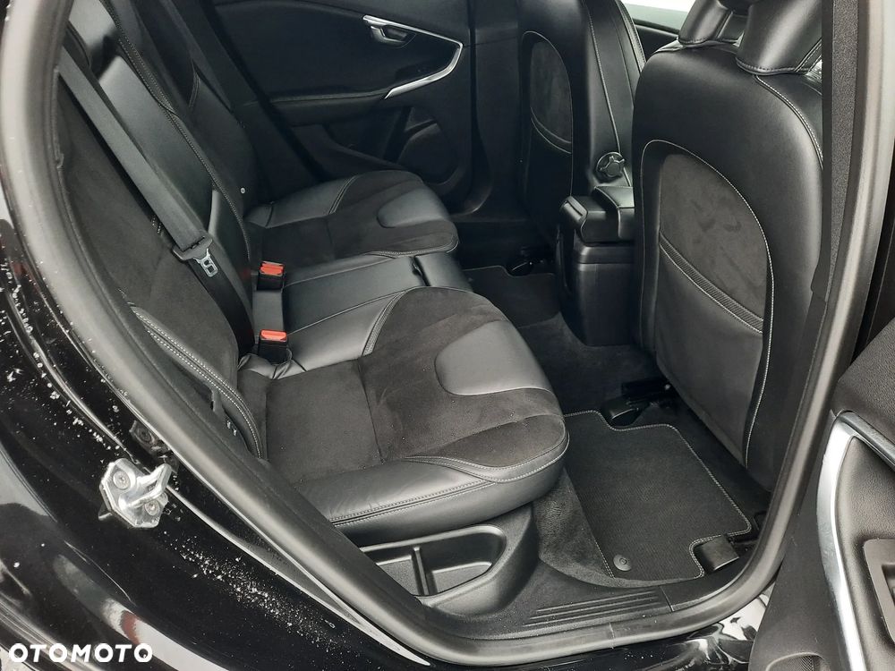 Volvo V40 D2 RDesign - 17