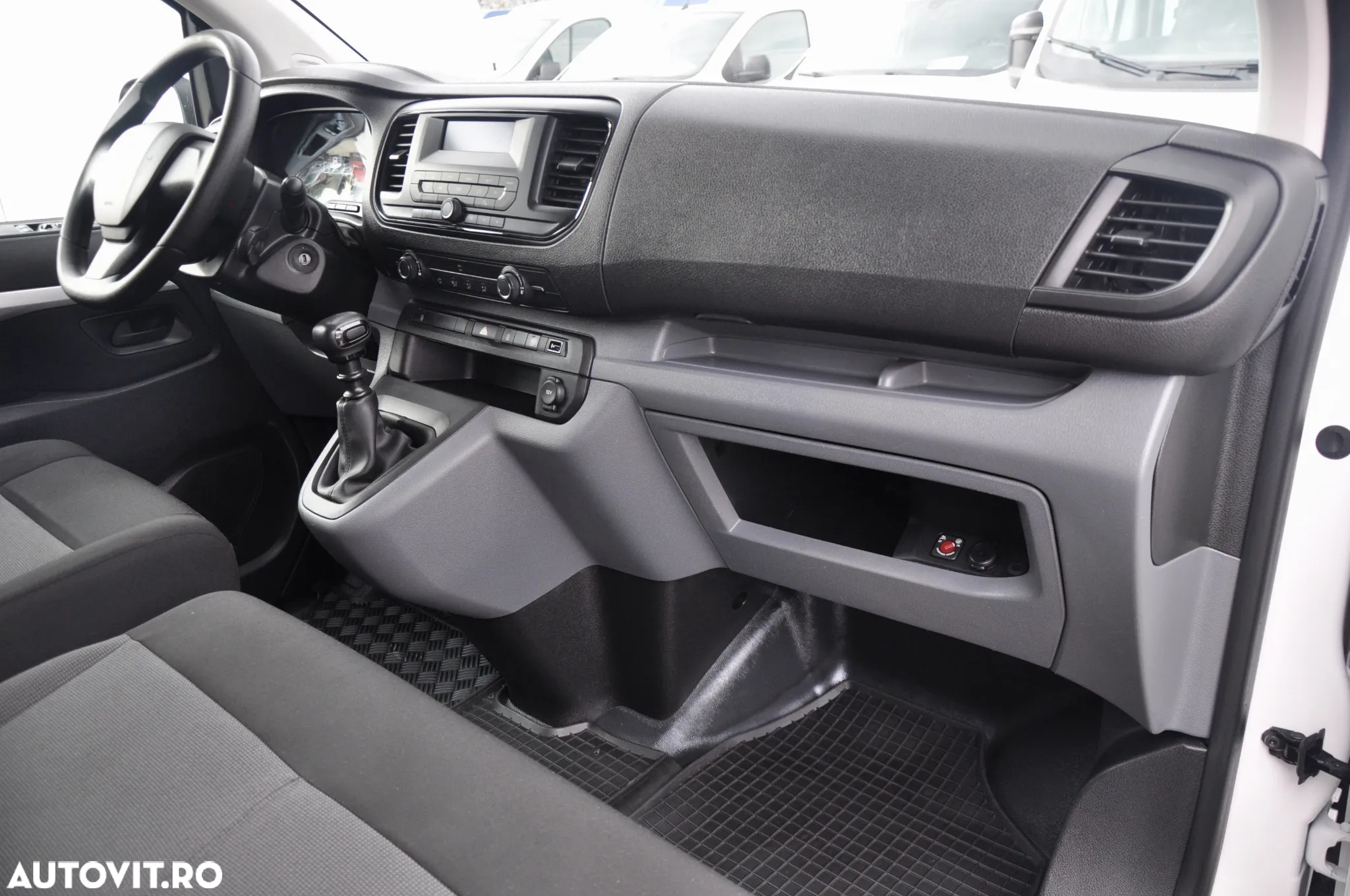 Peugeot Expert Doka 6 Locuri - 15