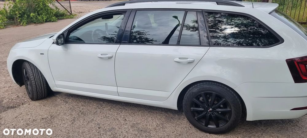 Skoda Octavia 2.0 TDI DSG Clever - 4