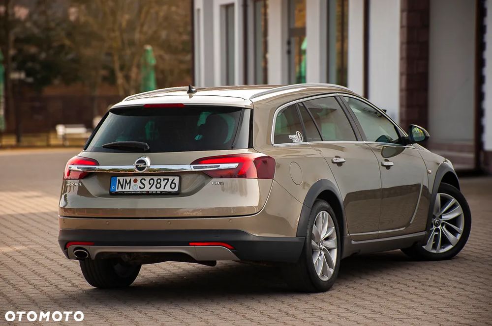 Opel Insignia - 18